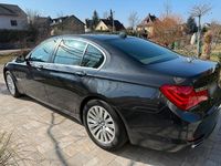 Gebraucht BMW 740 306 PS (225 kW) 2012 Grau Limousine