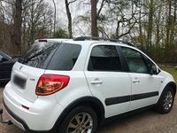 Gebraucht Suzuki SX4 135 PS (99 kW) 2012 Weiß SUV