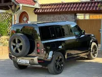 Gebraucht Land Rover Defender HSE Dynamic 200 PS (147 kW) 2022 Santorini black SUV