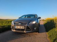 Używany Ford Focus Titanium 125 KM (91 kW) 2014 Szary Sedan/Limuzyna