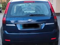 Gebraucht Ford Fiesta 60 PS (44 kW) 2005 Blau Kleinwagen