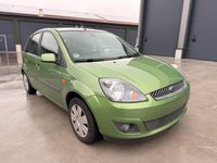 Gebraucht Ford Fiesta 80 PS (58 kW) 2007 Grün Kleinwagen