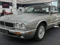 Second-hand Jaguar XJ Executive 237 CP (174 kW) 1999 Argintiu Berlinǎ