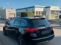 Gebraucht Opel Astra 110 PS (80 kW) 2015 Schwarz Kombi