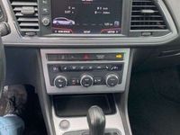 gebraucht Seat Leon ST 1.6 TDI Style Sportstourer DSG Navi AHK