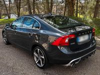 Gebraucht Volvo S60 R-Design 163 PS (119 kW) 2012 Grau Limousine