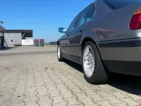 Gebraucht BMW 728 193 PS (141 kW) 1997 Silber Limousine