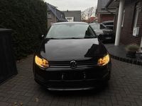 Gebraucht VW Polo Allstar 75 PS (55 kW) 2015 Schwarz Limousine