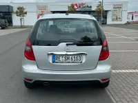 Gebraucht Mercedes A180 109 PS (80 kW) 2009 Silber Kleinwagen