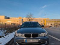 Gebraucht BMW 116 122 PS (89 kW) 2009 Grau Kleinwagen