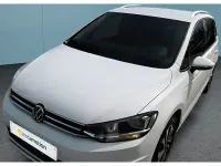 Gebraucht VW Touran 150 PS (110 kW) 2021 Weiß Van / Kleinbus