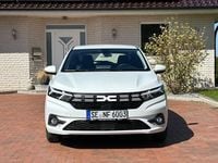 Second-hand Dacia Sandero Expression 101 CP (74 kW) 2024 Alb Berlinǎ