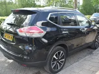 Gebraucht Nissan X-Trail N-Connecta 163 PS (119 kW) 2016 Schwarz SUV