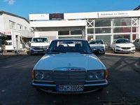 Gebraucht Mercedes 200 1981 Weiß Limousine