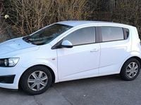 Gebraucht Chevrolet Aveo 86 PS (63 kW) 2013 Weiß Kleinwagen