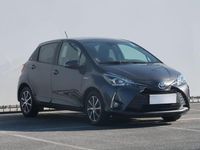 Gebraucht Toyota Yaris Hybrid Team 116 PS (85 kW) 2020 Grey (metallic) Limousine