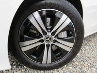 Gebraucht Mercedes C300e Avantgarde 313 PS (230 kW) 2022
