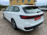 Gebraucht VW Passat 150 PS (110 kW) 2025 Weiß Kombi