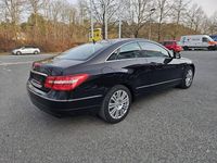 Gebraucht Mercedes E200 Avantgarde 184 PS (135 kW) 2011 Schwarz Coupé