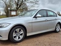 Gebraucht BMW 318 129 PS (94 kW) 2007 Silber Limousine