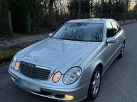 Gebraucht Mercedes E200 163 PS (119 kW) 2004 Silber Limousine