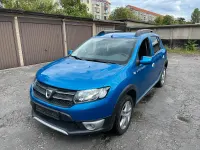 Gebraucht Dacia Sandero Stepway 90 PS (66 kW) 2014 Blau Kleinwagen