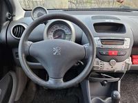 Gebraucht Peugeot 107 Filou 68 PS (50 kW) 2009 Schwarz Kleinwagen