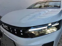 Neu Dacia Sandero Essentiel 67 PS (49 kW) 2026 Weiß Limousine