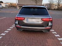 Gebraucht Mercedes E220 Avantgarde 194 PS (142 kW) 2018 Grau Kombi