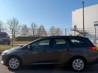 Gebraucht Ford Focus Titanium 150 PS (110 kW) 2016 Grau Kombi