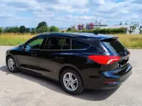 Gebraucht Ford Focus Cool & Connect 101 PS (74 kW) 2021 Schwarz Kombi