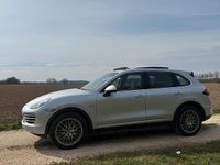 Second-hand Porsche Cayenne 245 CP (180 kW) 2012 Argintiu SUV