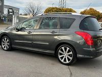 Gebraucht Peugeot 308 Active 111 PS (81 kW) 2011 Grau Kombi