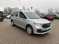 Gebraucht Ford Tourneo Titanium 122 PS (89 kW) 2024 Silber Van / Kleinbus
