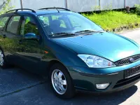 Usata Ford Focus Futura 101 CV (74 kW) 2002 Verde Station wagon
