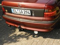 Gebraucht Opel Astra 75 PS (55 kW) 1992 Rot Limousine