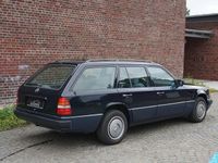 Gebraucht Mercedes E230 132 PS (97 kW) 1990 Blau Kombi