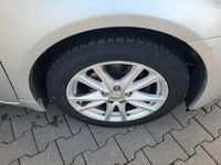 Gebraucht Toyota Avensis Edition 147 PS (108 kW) 2011 Silber Kombi