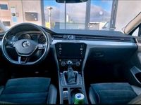 Gebraucht VW Passat 150 PS (110 kW) 2018 Grau Kombi