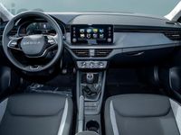 Neu Skoda Scala 95 PS (69 kW) 2025 Grau Kleinwagen