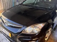 Gebraucht Hyundai i30 105 PS (77 kW) 2011 Schwarz Kombi