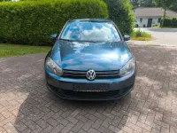 Gebraucht VW Golf VI Comfortline 140 PS (102 kW) 2010 Blau Kleinwagen