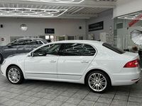 Gebraucht Skoda Superb Elegance 170 PS (125 kW) 2015 Moonweiss metallic Limousine