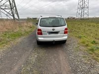 Gebraucht VW Touran 105 PS (77 kW) 2004 Silber Van / Kleinbus