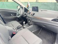 Gebraucht Renault Mégane GrandTour Expression 90 PS (66 kW) 2011 Blau Kombi