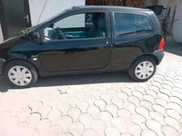 Second-hand Renault Twingo 60 CP (44 kW) 2004 Negru Hatchback