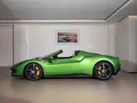 Neu Ferrari 296 829 PS (609 kW) 2025 Grün Cabrio
