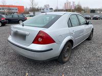 Gebraucht Ford Mondeo 92 PS (67 kW) 2001 Silber Limousine
