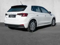 Gebraucht Skoda Fabia Active 80 PS (58 kW) 2023 Candyweiß Kleinwagen