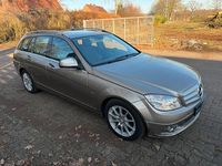 Gebraucht Mercedes 220 Avantgarde 170 PS (125 kW) 2008 Gold Kombi